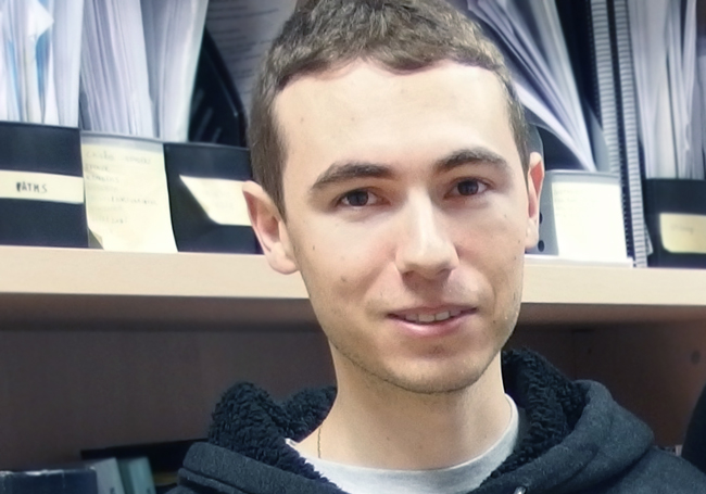 El doctorando de la UPV/EHU Mikel Artetxe recibe una beca Facebook para la realización de su tesis