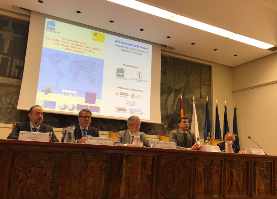 Entrega de sellos internacionales de calidad por la ANECA