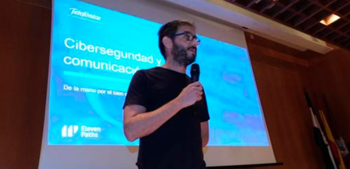 Sergio de los Santos, director de la unidad de ciberseguridad en Telefónica Digital, ha dado claves para estar seguros en la red