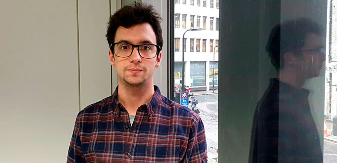 Agustí Bau, el ingeniero informático que está desarrollando un programario para el sistema de salud público del Reino Unido