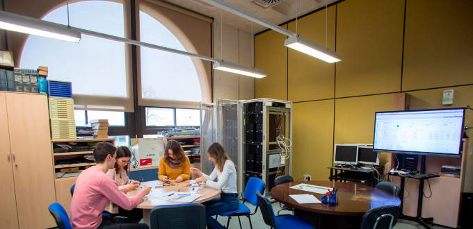 La UPNA habilitará espacios para cubrir la demanda de Ingeniería Informática y Biomédica