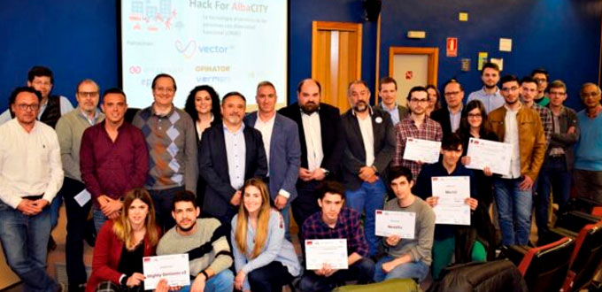 Ayudar a personas con diversidad funcional a través de la tecnología, el objetivo de estos jóvenes de Albacete