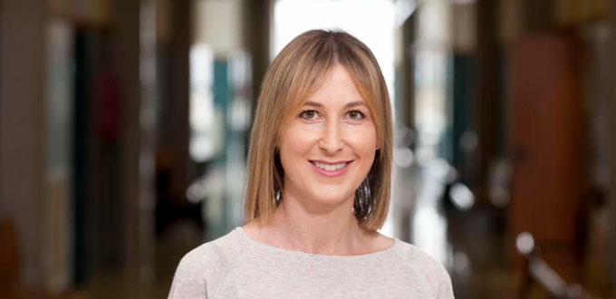 Verónica Bolón, profesora de la Facultade de Informática de la UDC, elegida académica de la Academia Joven de España