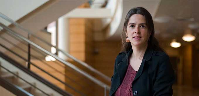 Susana Ladra, profesora de informática premiada por la Universidad de Deusto, cree que hay pocas chicas en su Facultad porque no se conoce la carrera