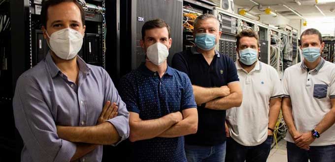 Una tesis de la UCAM crea un método basado en inteligencia artificial para obtener medicamentos ocho veces más rápido