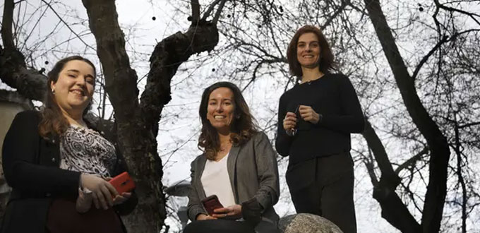 Tres mujeres ganan una maratón de hackers contra la Covid en Las Rozas