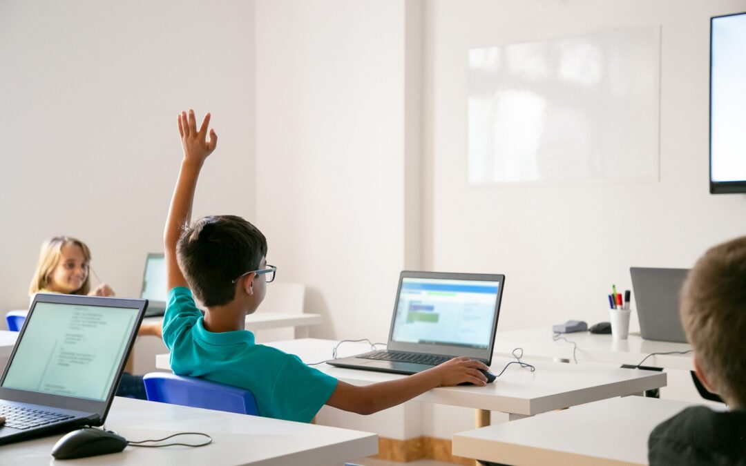 Educación incorpora nuevas asignaturas de informática en Secundaria y Bachillerato en Andalucía
