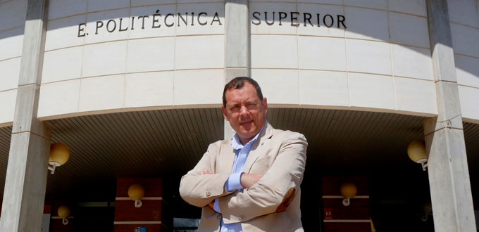 José Miguel Puerta asume la dirección de la Escuela de Ingeniería Informática del campus de Albacete de la Universidad de Castilla-La Mancha