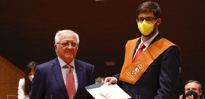 Fundación Campollano premia a un alumno de Ingeniería Informática de Albacete por su trabajo fin de grado contra los ataques de cibercriminales