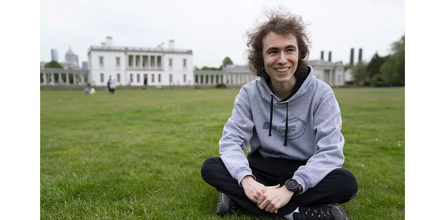 El Mundo entrevista a Mikel Artetxe, científico del Facebook AI Research en Londres y uno de los galardonados en los Premios de Investigación Sociedad Científica Informática de España (SCIE) – Fundación BBVA.
