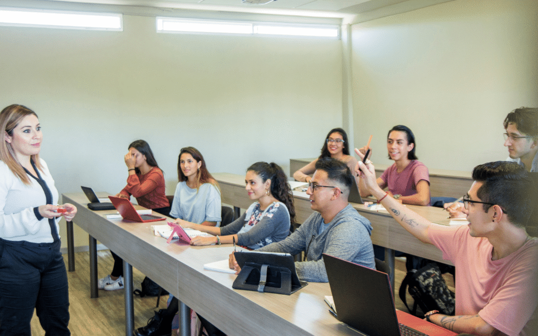 La UBU busca 11 nuevos profesores asociados