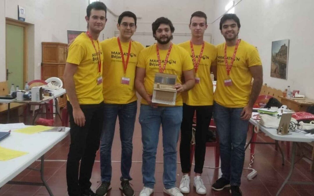 Cinco estudiantes de Ingeniería Informática de la UVa quedan terceros en el «Makeathon»