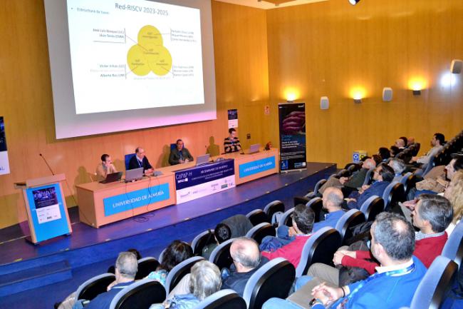 80 especialistas de 22 universidades españolas participan en la Universidad de Almería en el XIII Seminario de Invierno centrado en el  hardware abierto