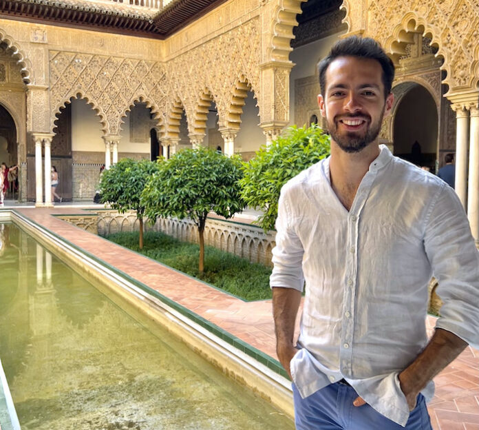 El doctor por la US Alberto Martín López es reconocido por la SCIE como investigador joven