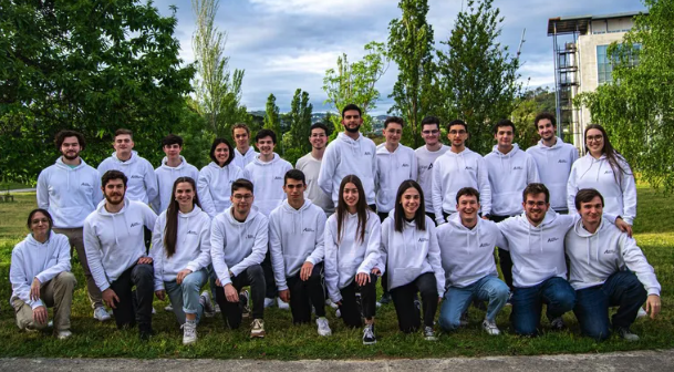 Estudiantes de la Universidad de Vigo diseñaron dos aeronaves para participar en una competición en Valencia