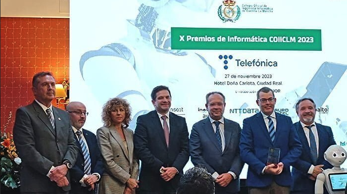 Premio a la Facultad de Comunicación por un proyecto de generación de noticias con inteligencia artificial