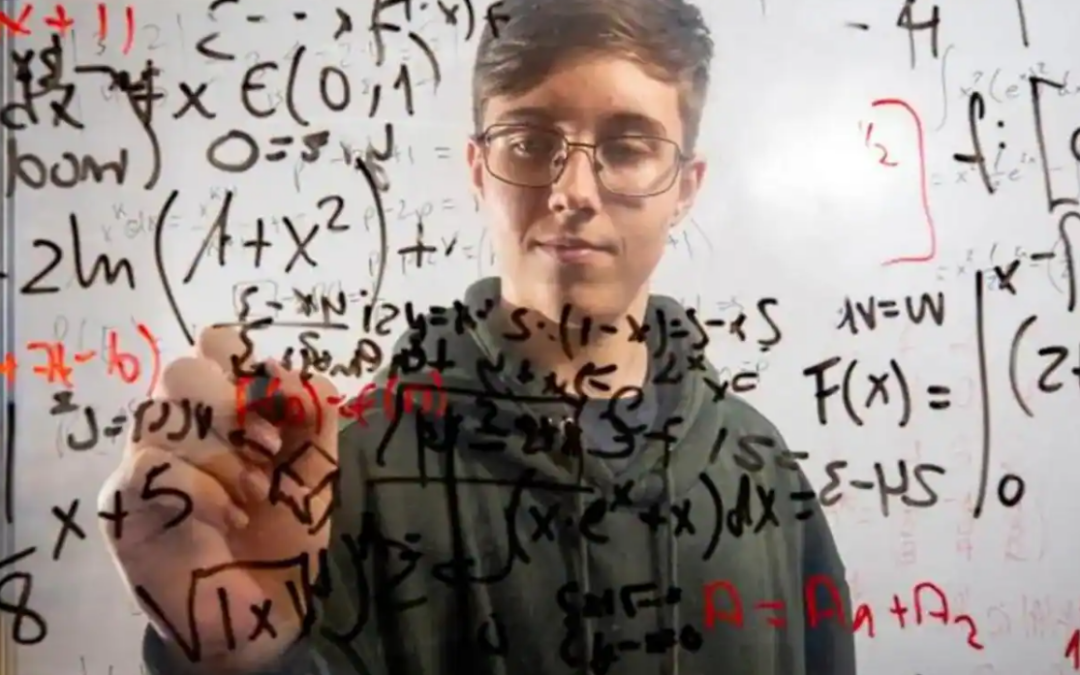 El nuevo reto del granadino Miguel Donaire: olimpiadas de Informática y de Matemáticas a la vez