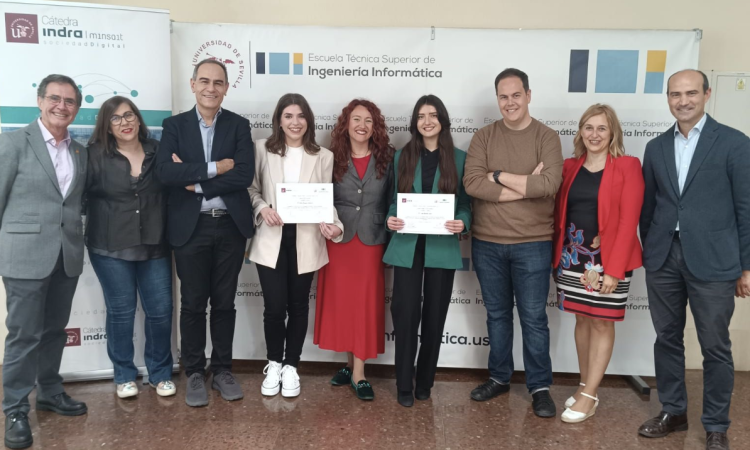 Celia Botella recibe el premio al mejor Trabajo Fin de Estudios del curso 2022/2023
