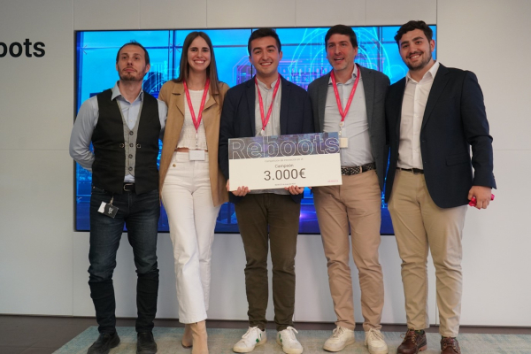 Un equipo de estudiantes de Ingeniería Informática de la UCO consigue el primer premio en la Competición de Innovación en Inteligencia Artificial de atmira